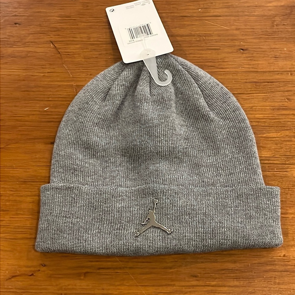 Jordan Winter Beanie Hat Cap Grey new Youth Boys Girls Size 8/20